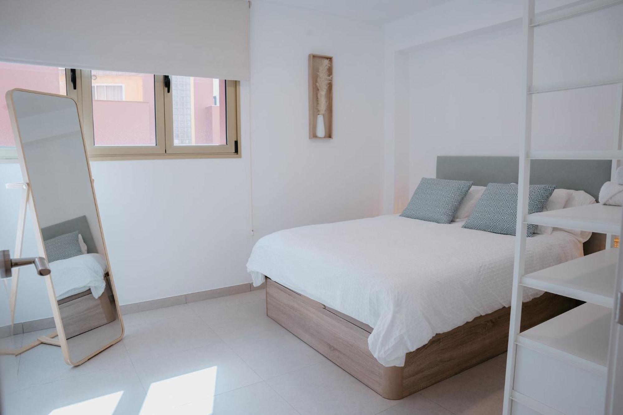 Las Canteras Beach Suites Лас Палмас де Гран Канария Екстериор снимка