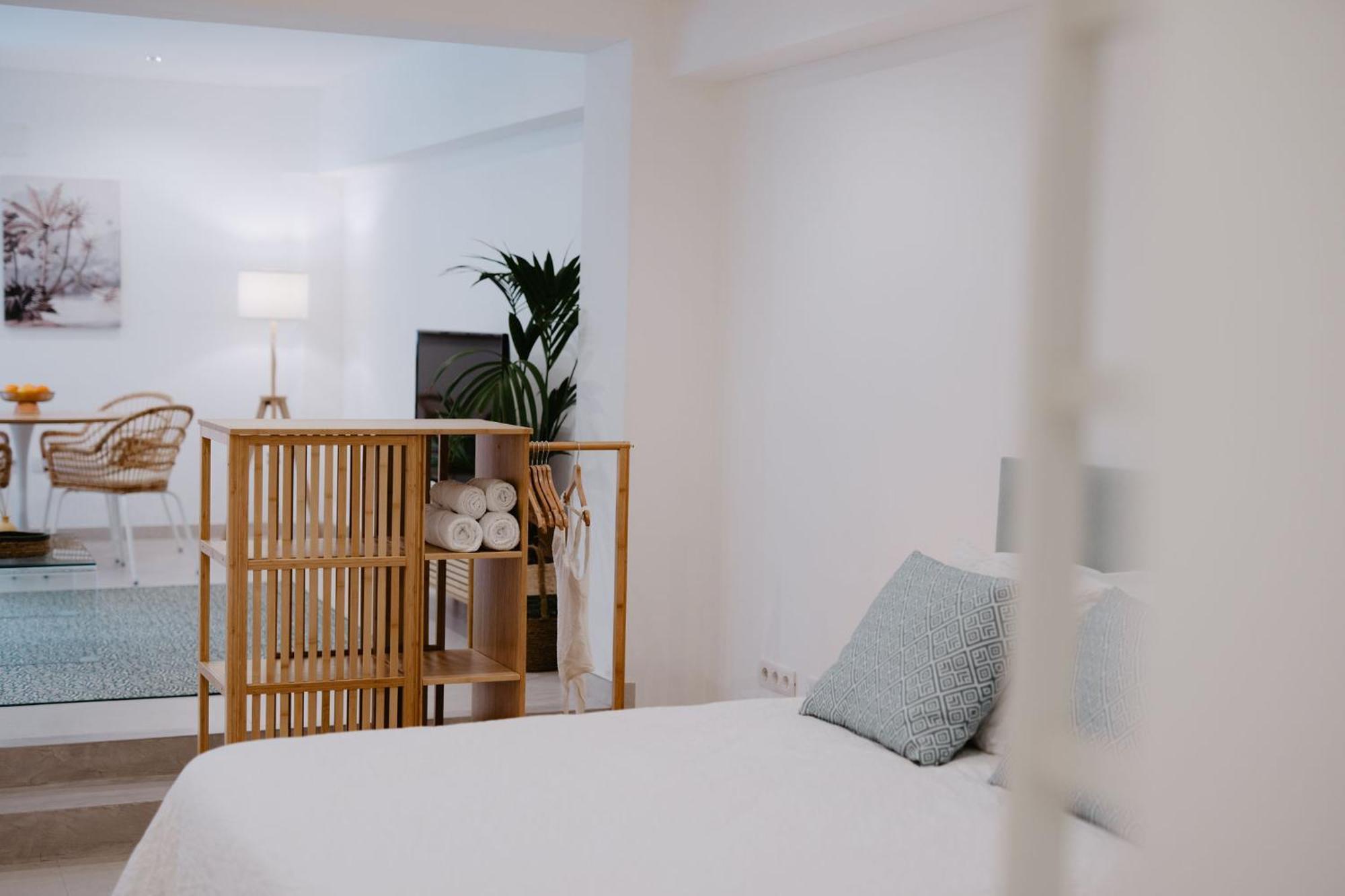 Las Canteras Beach Suites Лас Палмас де Гран Канария Екстериор снимка