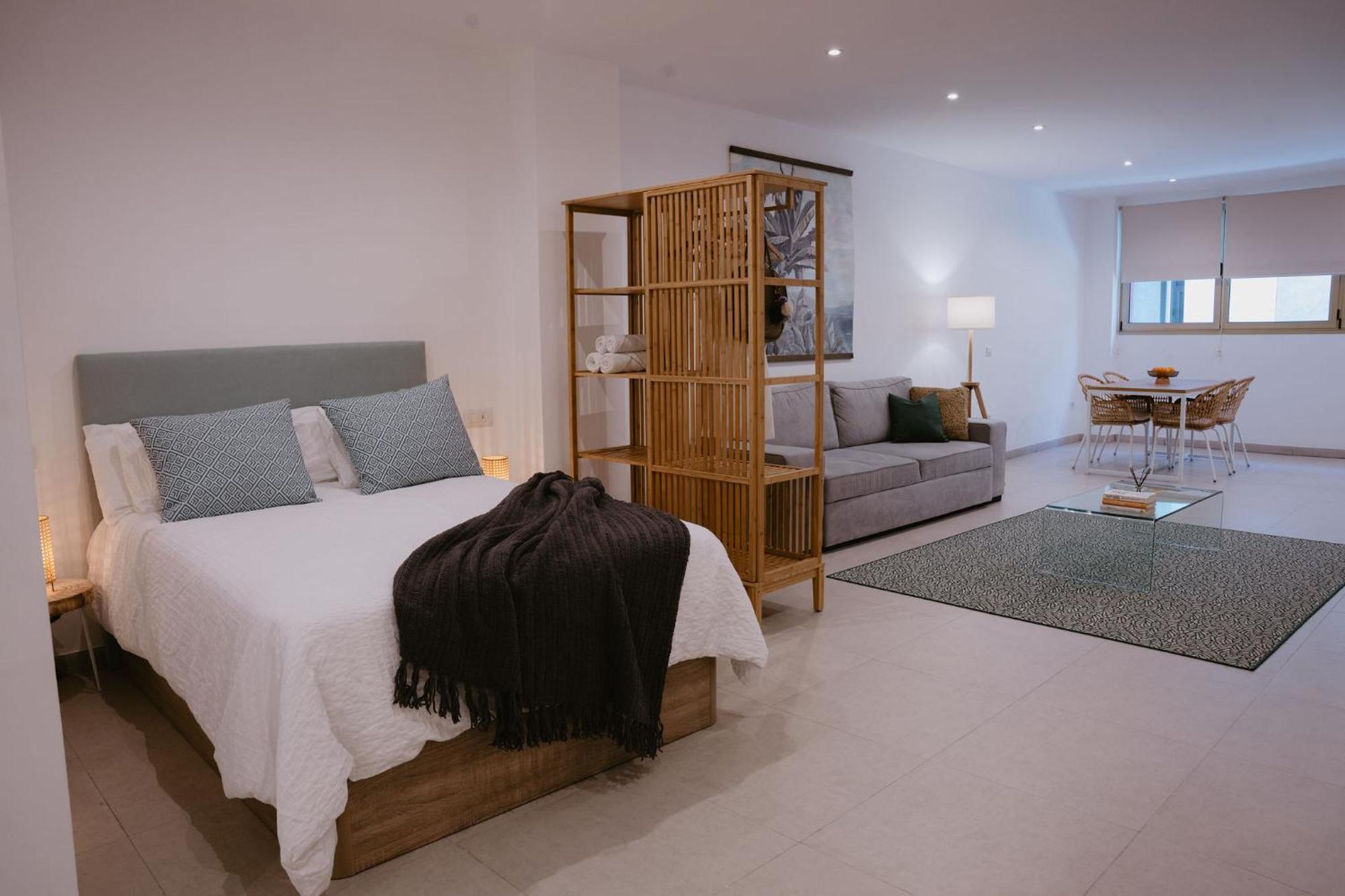 Las Canteras Beach Suites Лас Палмас де Гран Канария Екстериор снимка