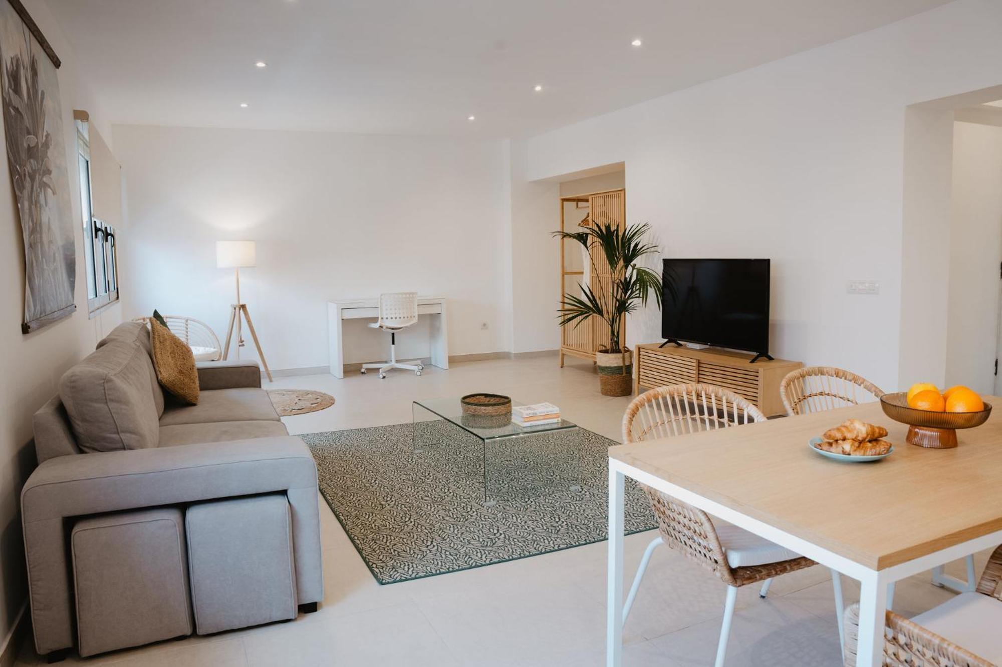 Las Canteras Beach Suites Лас Палмас де Гран Канария Екстериор снимка